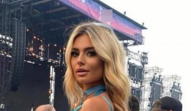Girls At Music Festivals (38 pics)