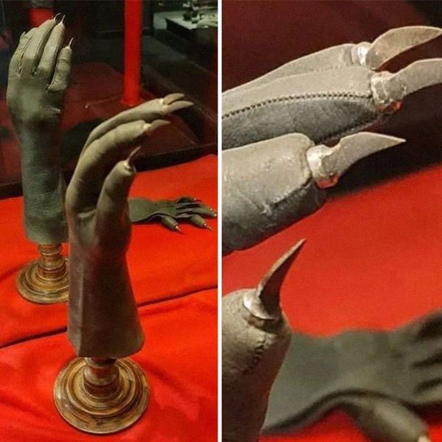 Creepy Finds And Photos (22 pics)