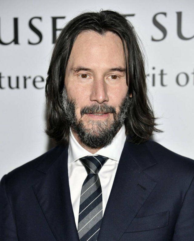 Celebrities Who Turn 60 This Year (15 pics)