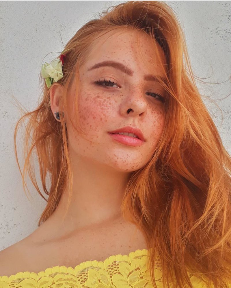 Redhead Girls (23 pics)