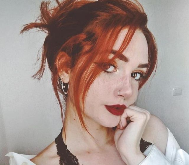 Redhead Girls (23 pics)