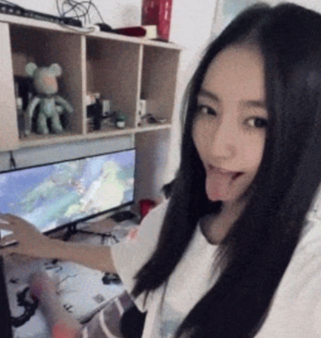 Acid GIFs, January 10 (25 gifs)