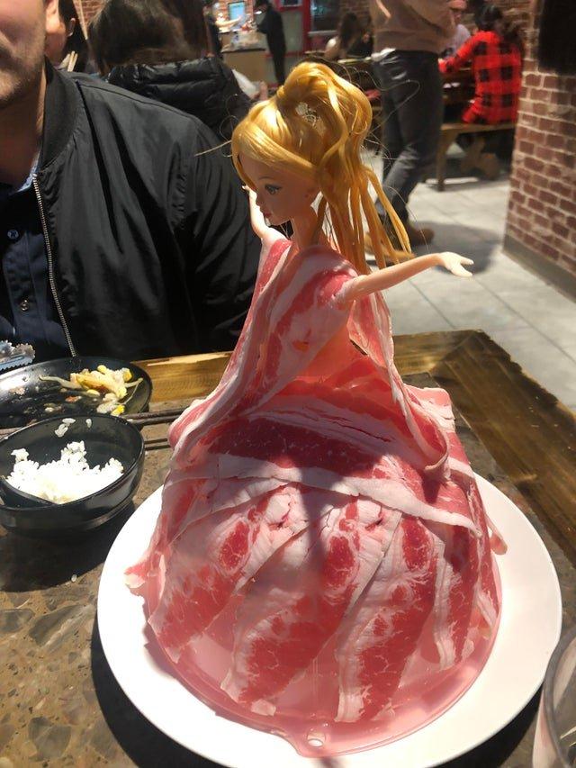 Weird Food Serving (22 pics)