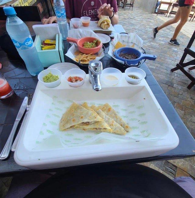 Weird Food Serving (22 pics)