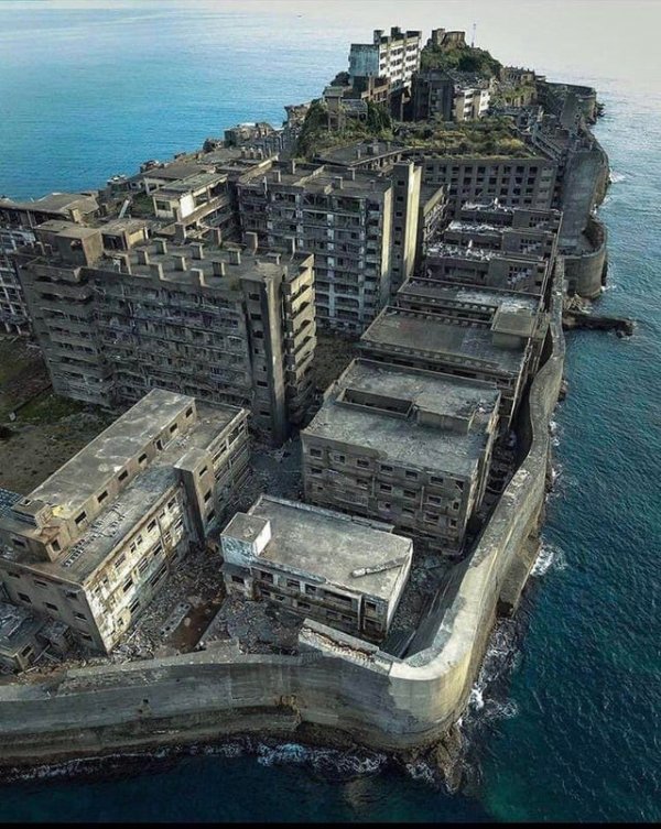 Amazing Abandoned Places (28 pics)
