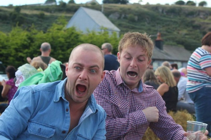 Bad Time For A Photo (24 pics)