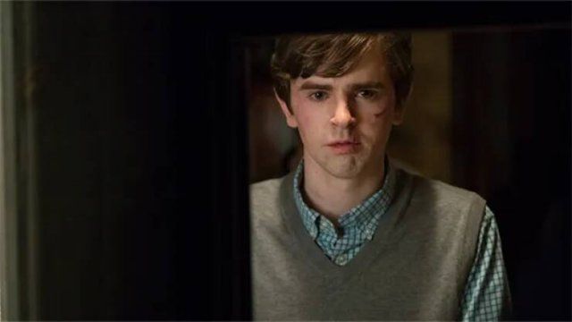 TV Series Worthy Of An Emmy Award (20 pics)
