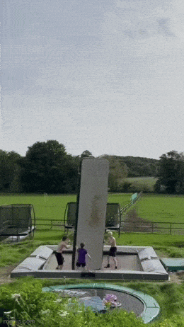 Acid GIFs, January 24 (25 gifs)