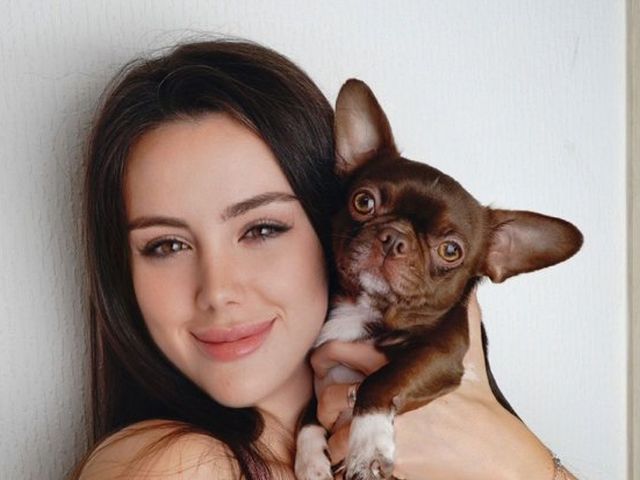 Girls With Puppies (31 pics)