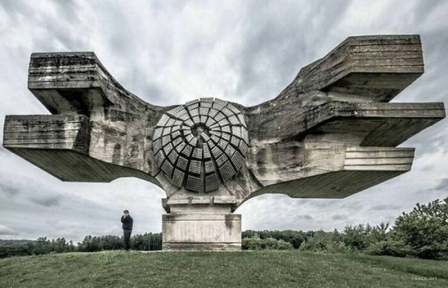 Brutal Architecture (15 pics)