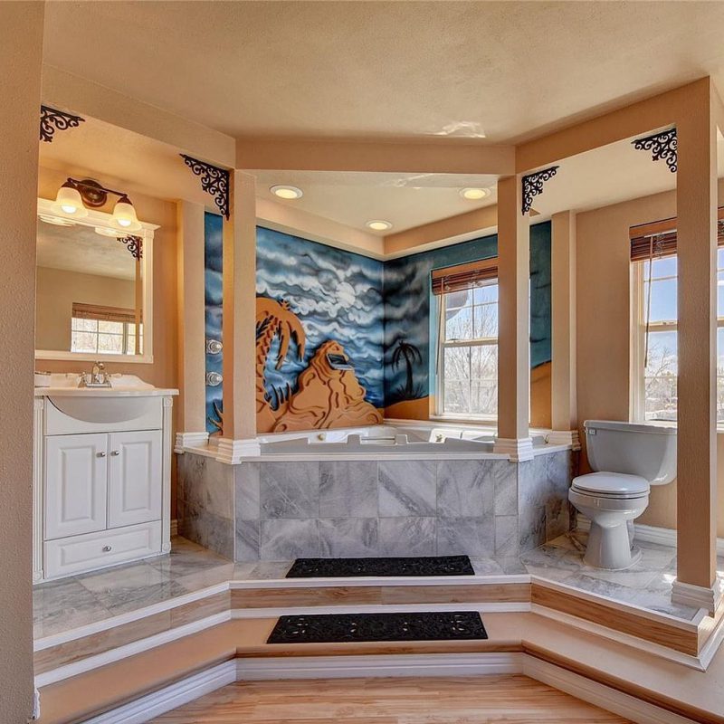 Unusual Bathrooms (19 pics)