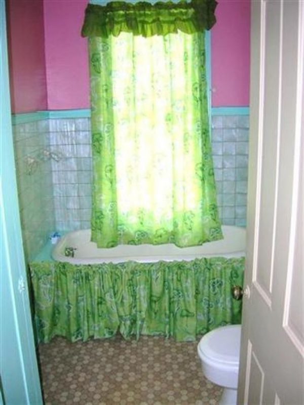 Unusual Bathrooms (19 pics)