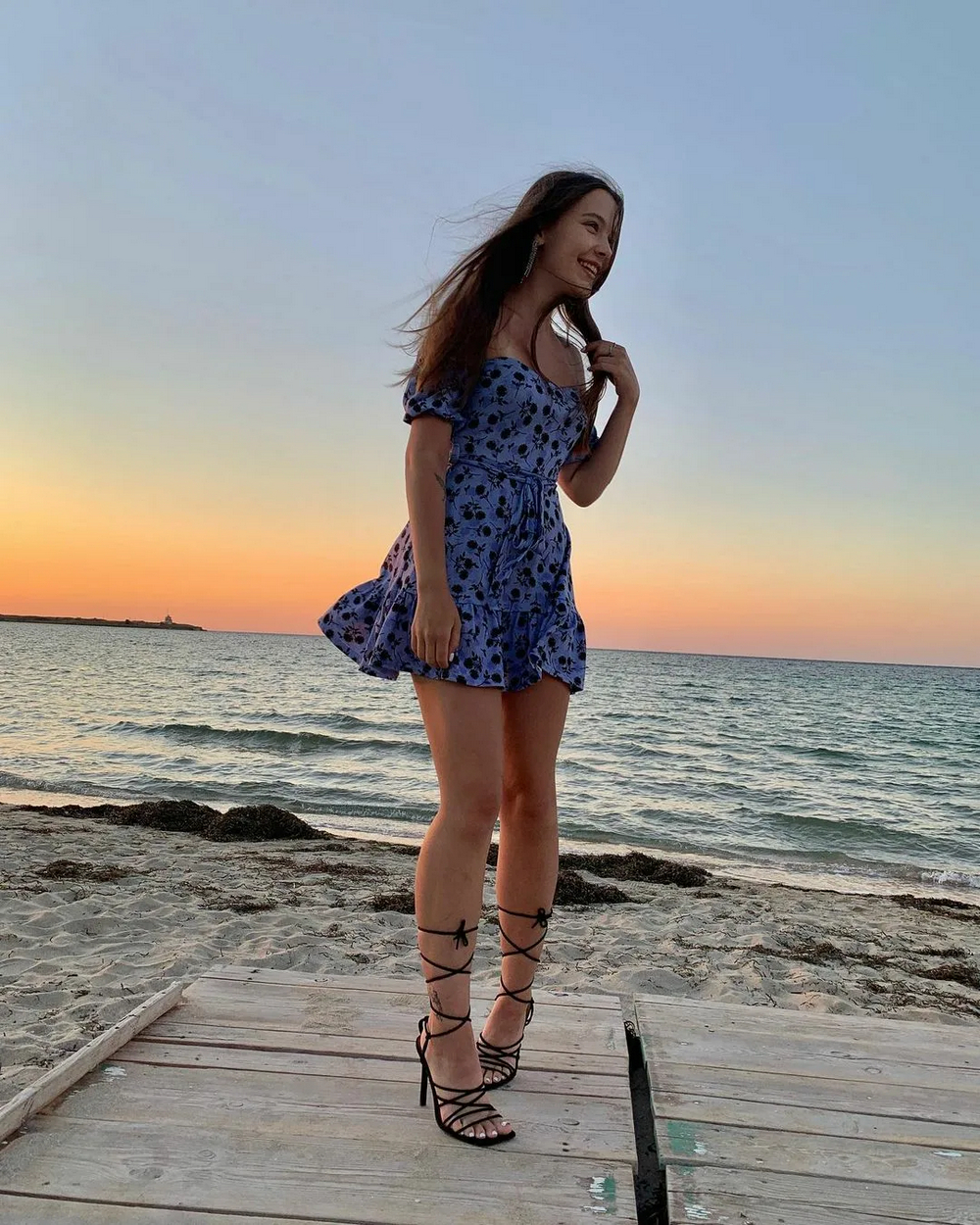 Girls In Sundresses (20 pics)