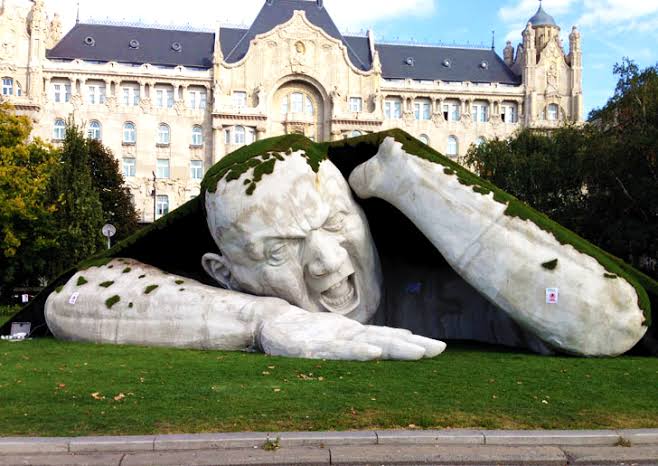 Weird Sculptures (17 pics)