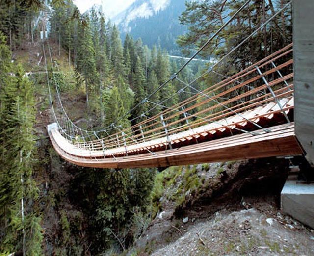 Unusual Stairs (23 pics)