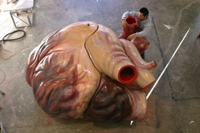 Giant Things (18 pics)