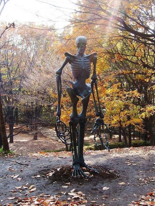 Creepy Finds (32 pics)