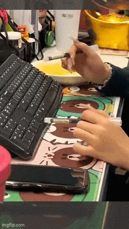 Acid GIFs, February 7 (25 gifs)