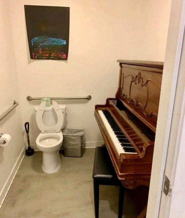 Home Design Disasters (24 pics)
