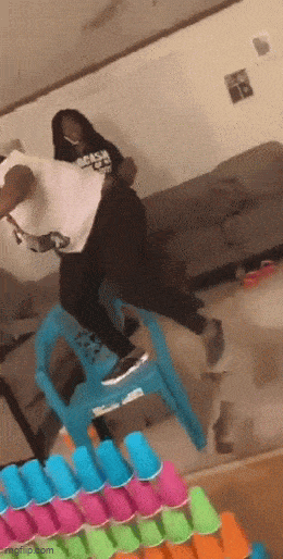 Acid GIFs, February 14 (25 gifs)
