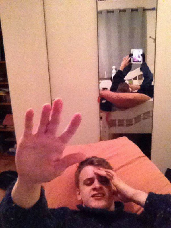 Attention To The Background (13 pics)
