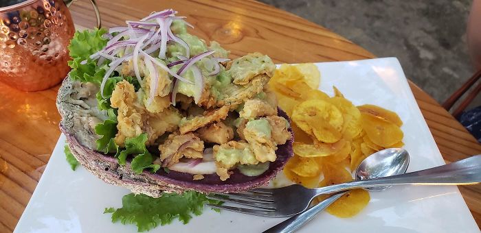 Weird Food Serving (20 pics)