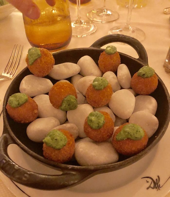 Weird Food Serving (20 pics)