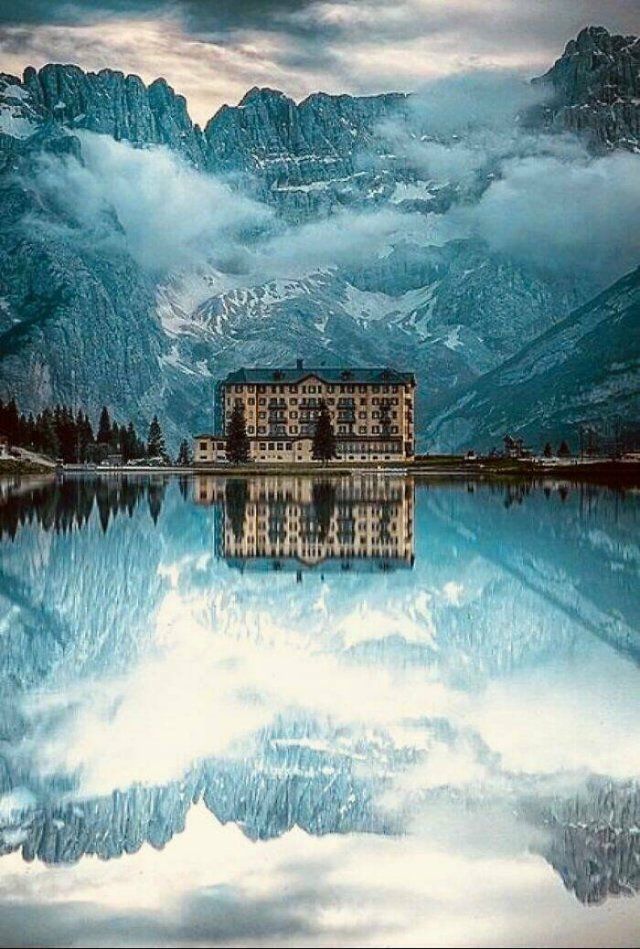 Beautiful Travel Photos (25 pics)