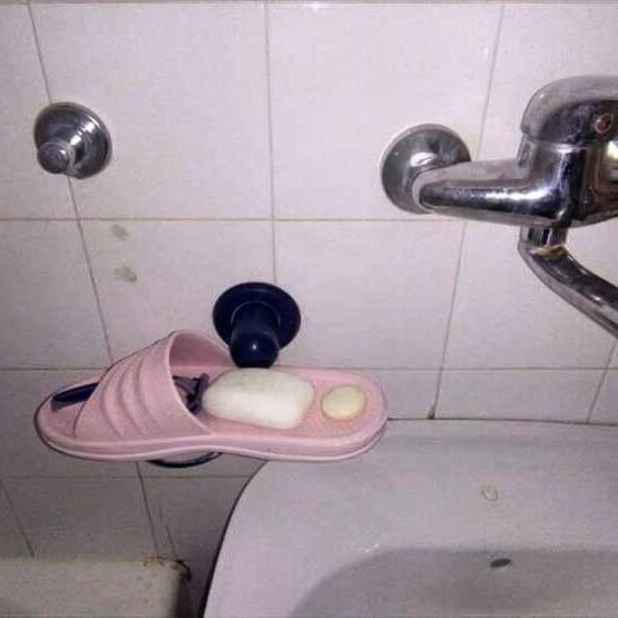 Odd Interiors (20 pics)