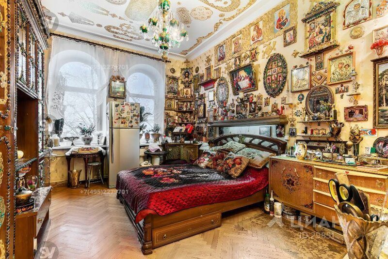 Odd Interiors (20 pics)