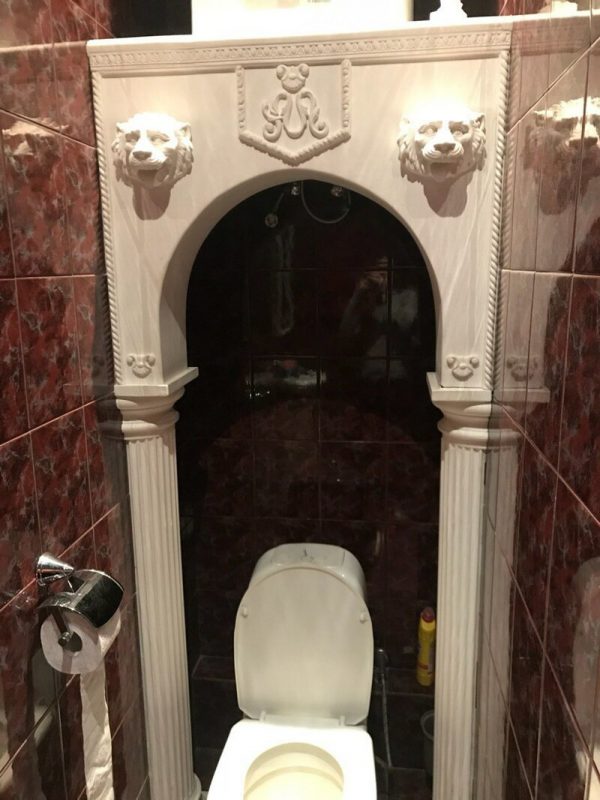 Odd Interiors (20 pics)