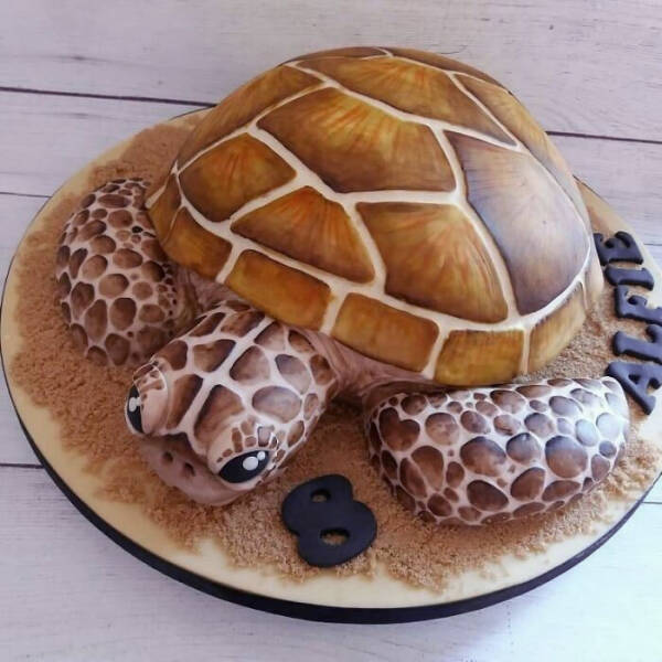 Amazing And Unusual Cakes (25 pics)