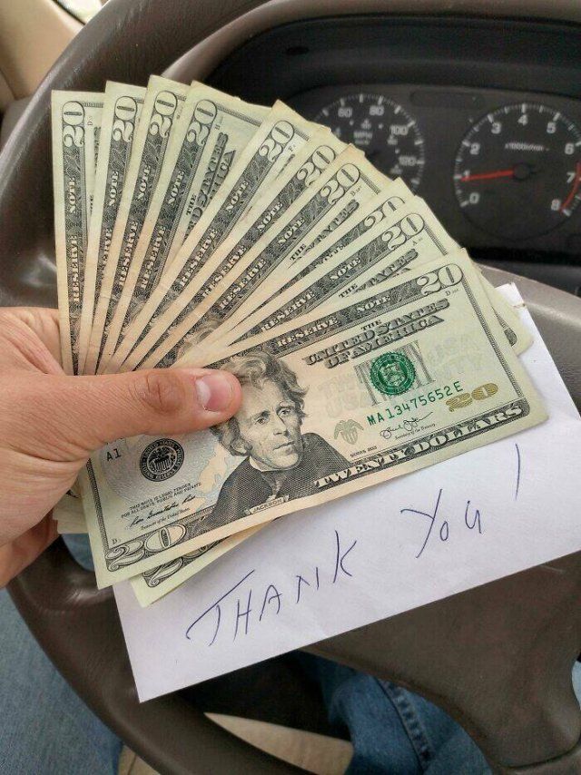 Unexpected Situations At Work (24 pics)