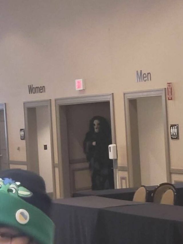 Creepy Finds (36 pics)