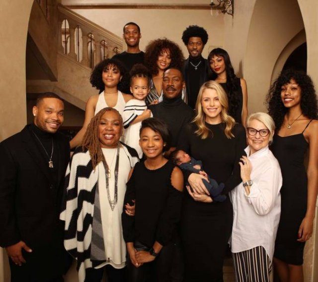 Celebrities Who Have Many Children (21 pics)