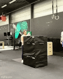 Acid GIFs, February 27 (25 gifs)