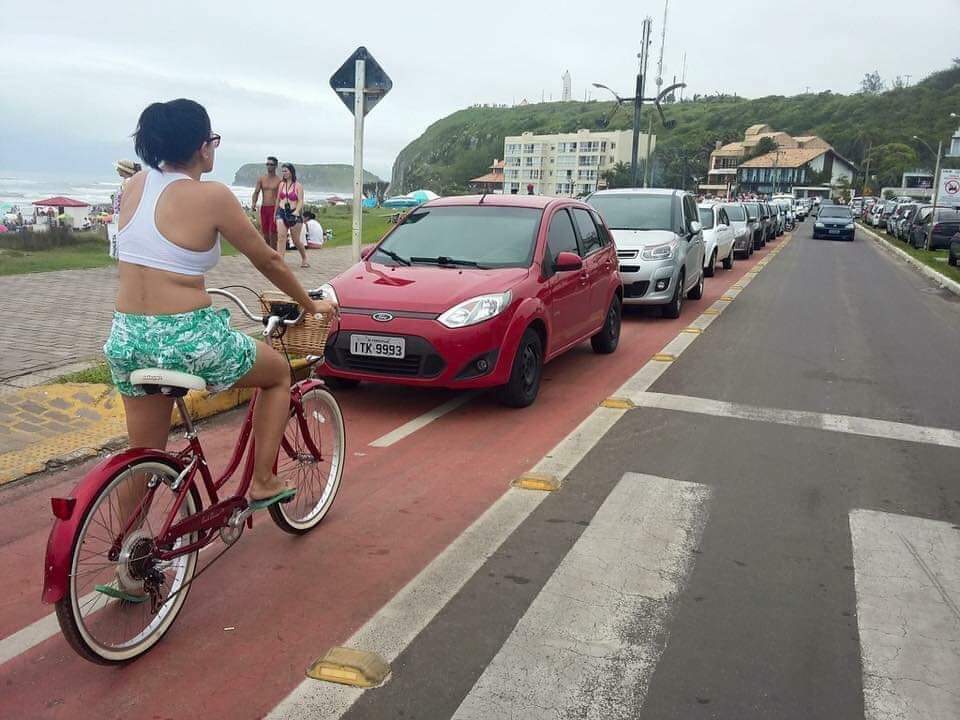 Annoying Photos And Situations (15 pics)
