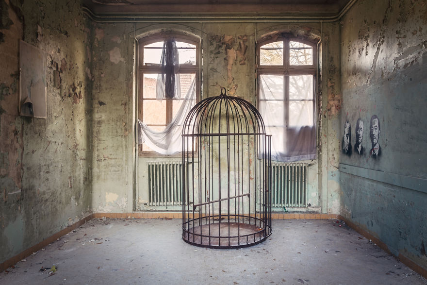 Beautiful Abandoned Places (20 pics)