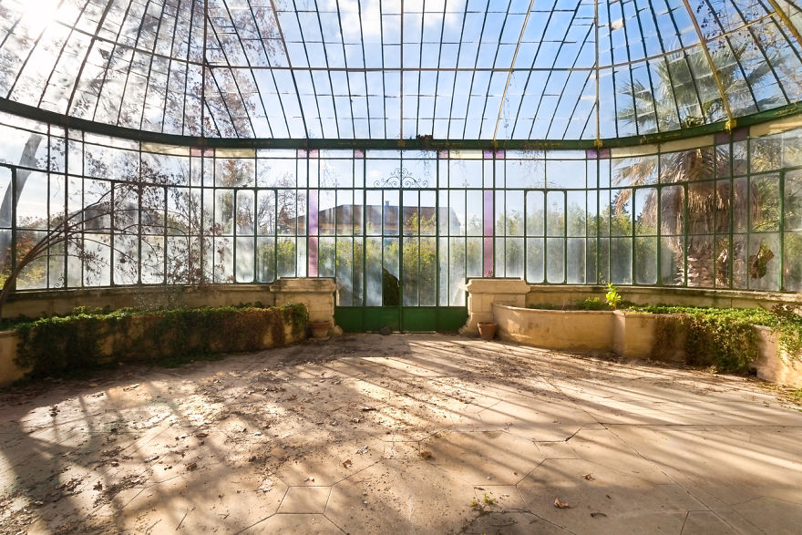 Beautiful Abandoned Places (20 pics)