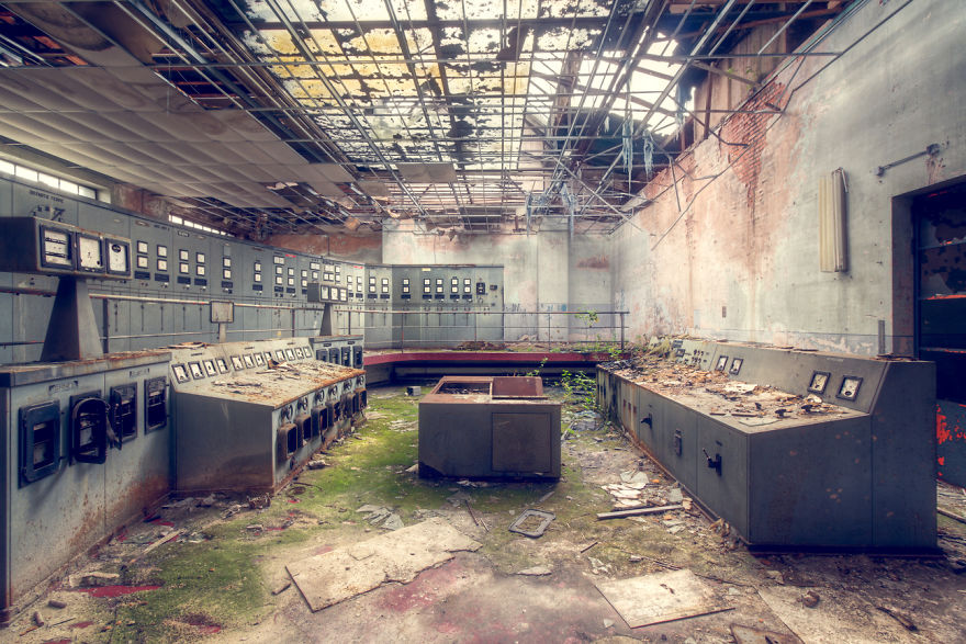 Beautiful Abandoned Places (20 pics)
