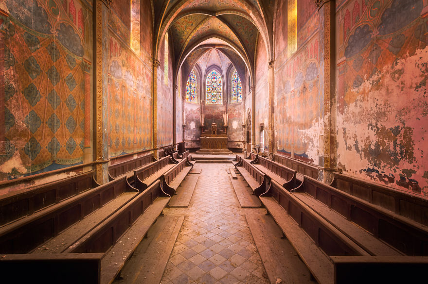 Beautiful Abandoned Places (20 pics)