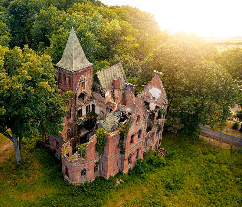 Beautiful Abandoned Places (20 pics)
