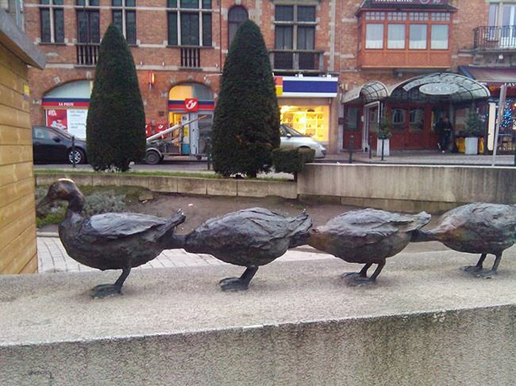 Strange Sculptures (21 pics)