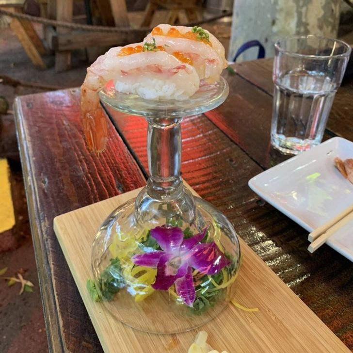 Weird Food Serving (20 pics)