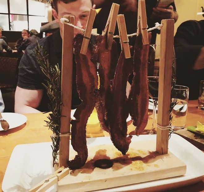Weird Food Serving (22 pics)