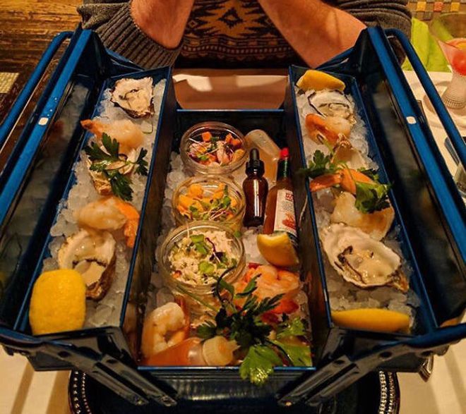 Weird Food Serving (22 pics)