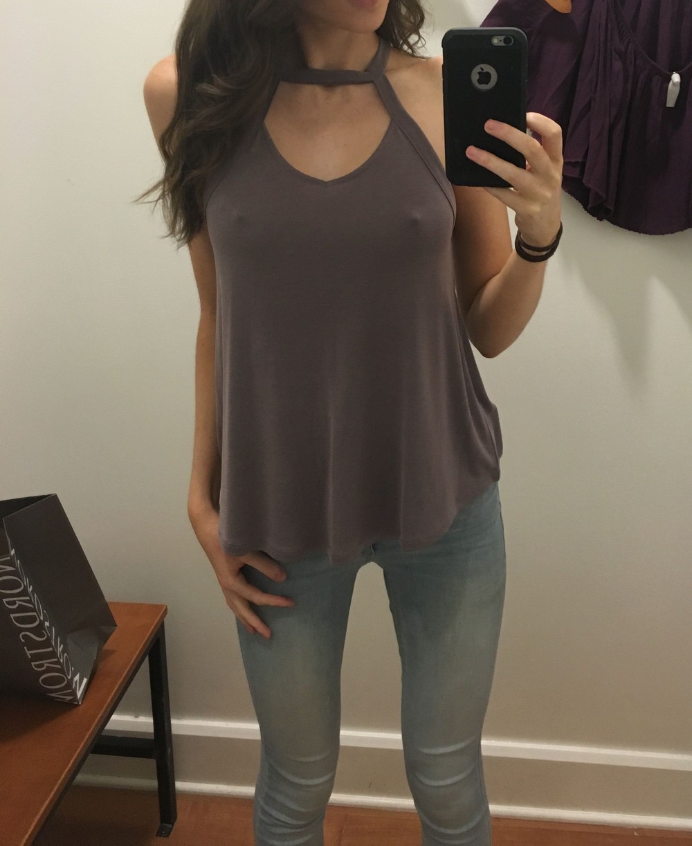 Girls In White Shirts (20 pics)