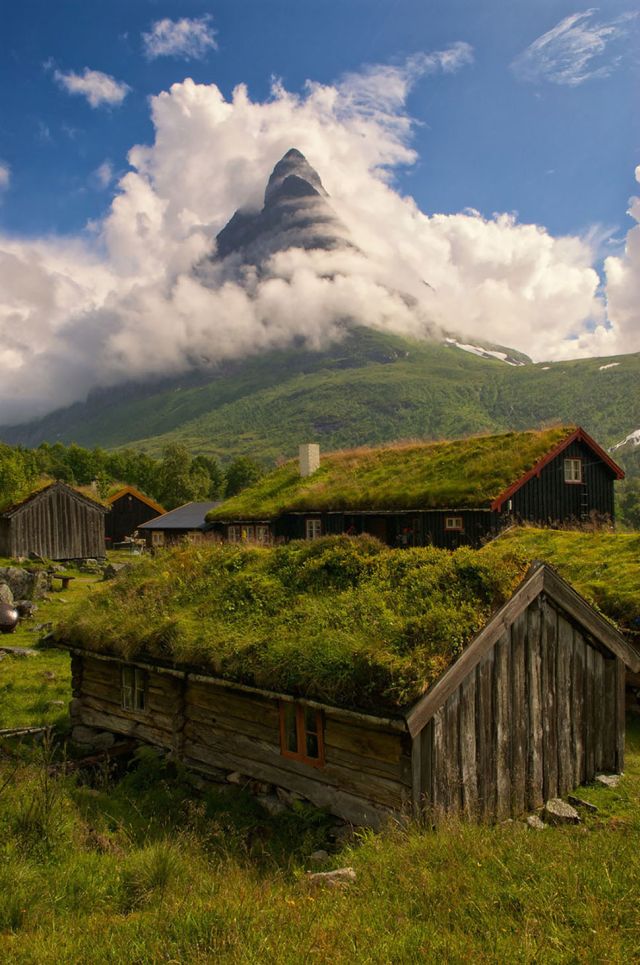 Atmospheric Scandinavian Houses (20 pics)