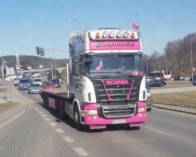 Crazy Cars (20 pics)
