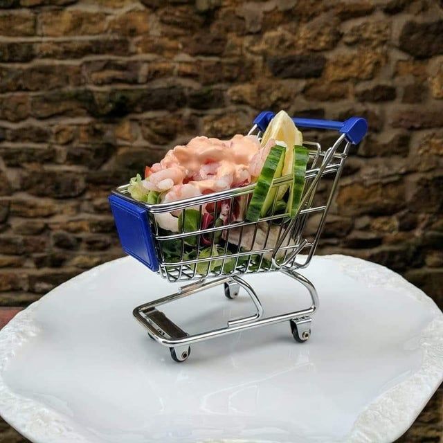 Weird Food Serving (20 pics)